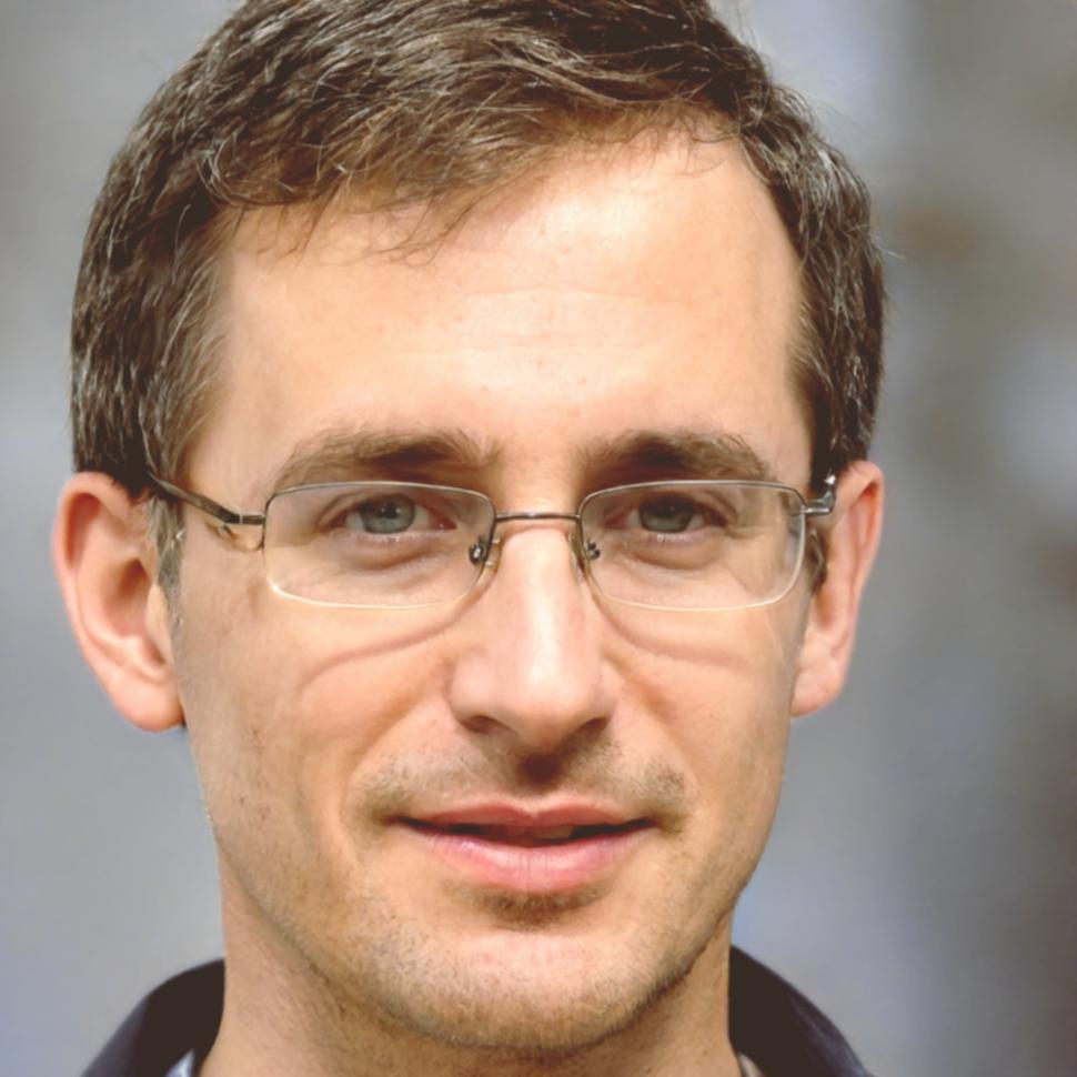 Portrait de Ludovic Mercier formateur en analyse financière